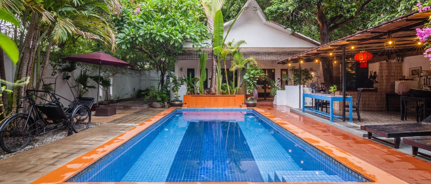 Maison557BedandBreakfastSwimming-pool.jpg